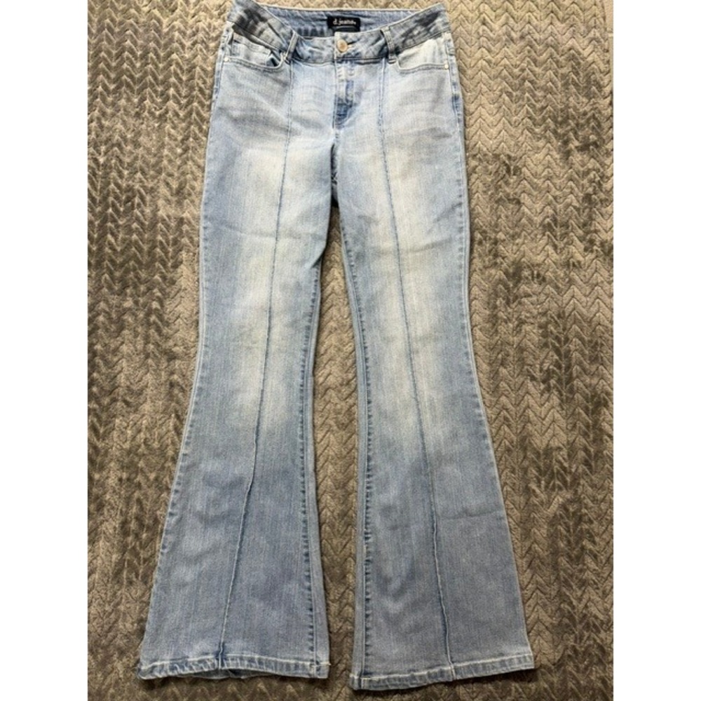 d.jeans Women Light Wash Seamed Front Flare Leg Stretch Denim Jeans Size 8 0545